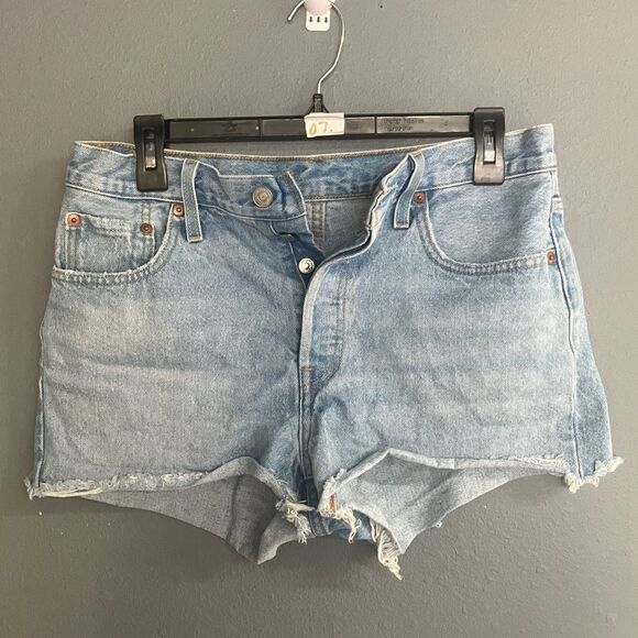 Levi’s 501 high rise Distressed button fly Denim Women Shorts size 30 #711 - Picture 1 of 5